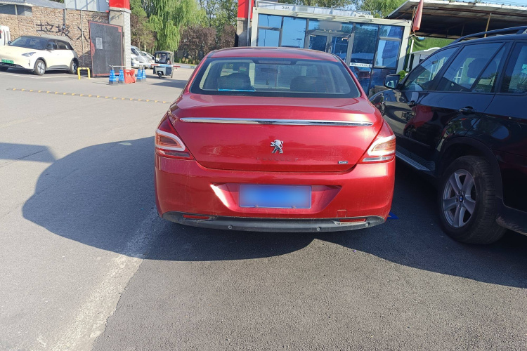 标致308 2013款 1.6L 自动优尚型车身外观6004