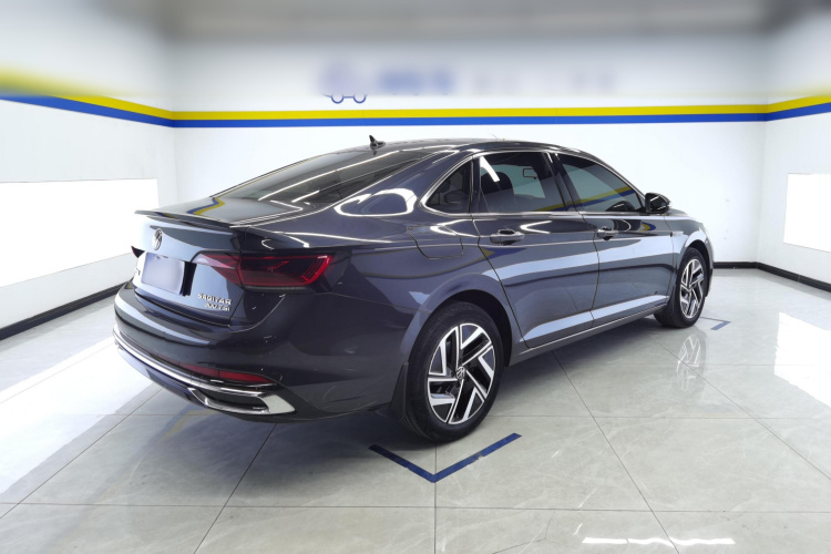 大众 速腾 2023款 300TSI DSG超越版车身外观7