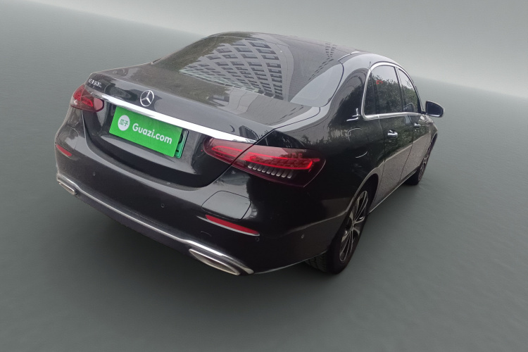 奔驰E级新能源 2022款 改款 E 350 e L 插电式混合动力轿车车身外观7