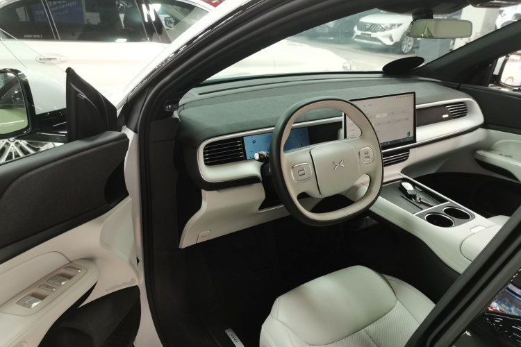 小鹏G6 2024款 580 长续航 Plus中控内饰20