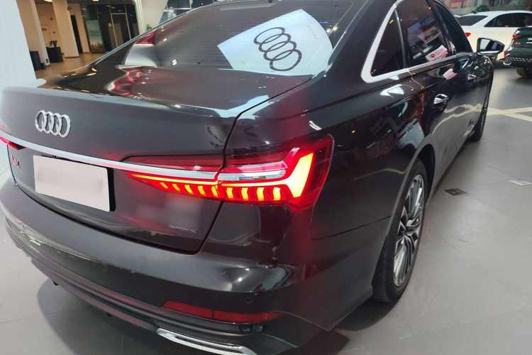 奥迪A6L新能源 2020款 55 TFSI e quattro车身外观6006