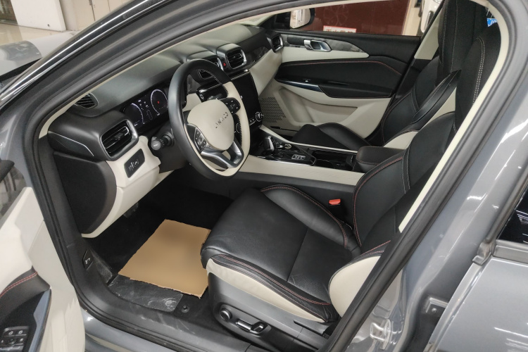 领克02 2018款 1.5T DCT两驱耀Pro版 国V中控内饰19