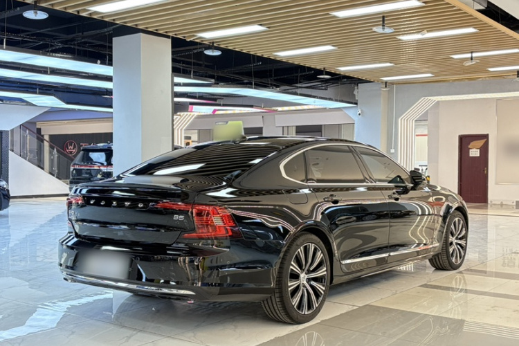 沃尔沃S90 2024款 B5 智雅豪华版车身外观6003