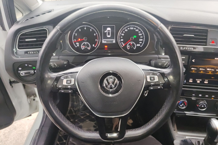 大众 高尔夫 2019款 280TSI DSG舒适型 国V局部细节13