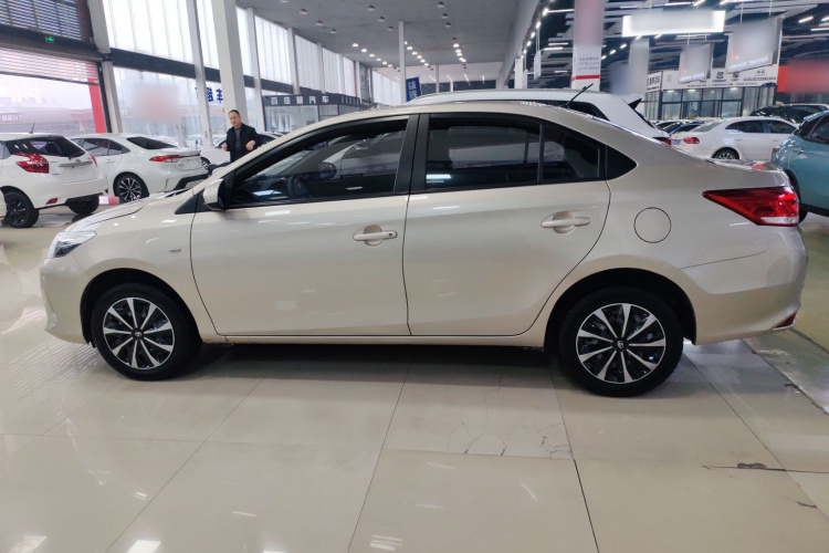 丰田 威驰 2017款 1.5L CVT创行版车身外观4