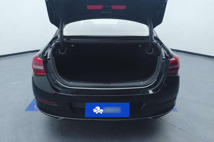 红旗H5 2020款 1.5T DCT旗悦版机舱底盘23