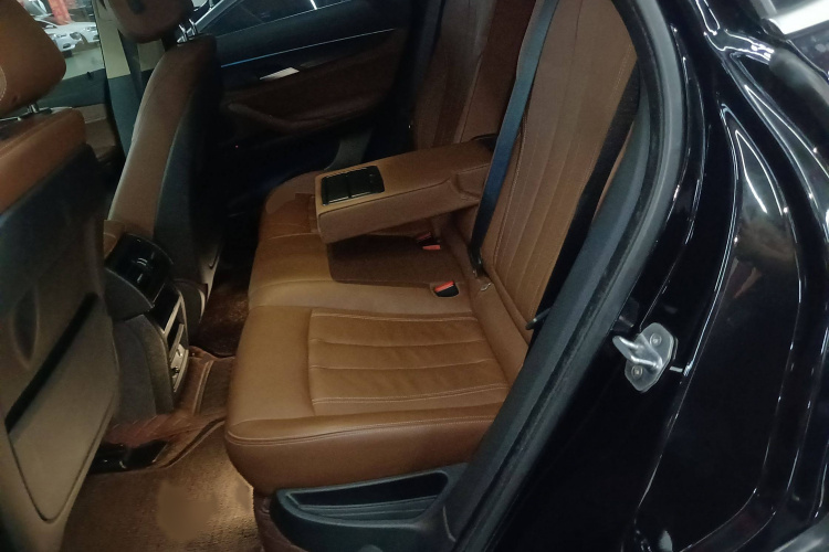 宝马X6 2017款 xDrive35i 领先型中控内饰7004