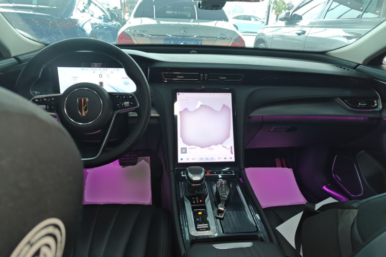 红旗H5 2023款 2.0T 自动智联旗畅版中控内饰7002