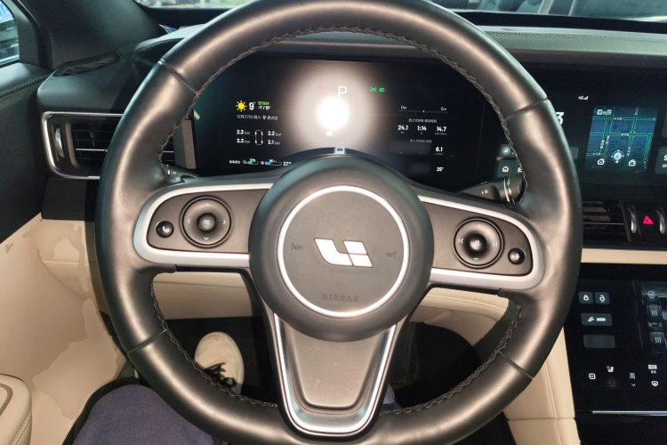 理想汽车 理想ONE 2020款 增程6座版中控内饰13