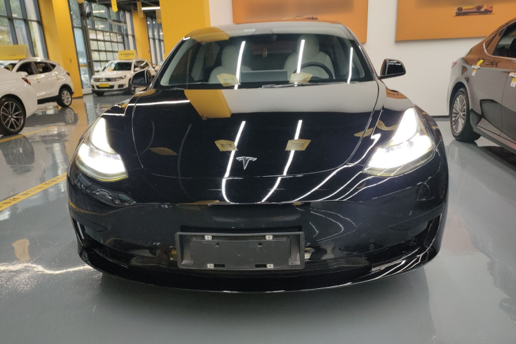 特斯拉 Model 3 2021款 标准续航后驱升级版 3D6车身外观2