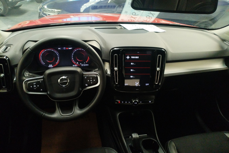 沃尔沃XC40 2020款 T3 智行时尚版中控内饰12