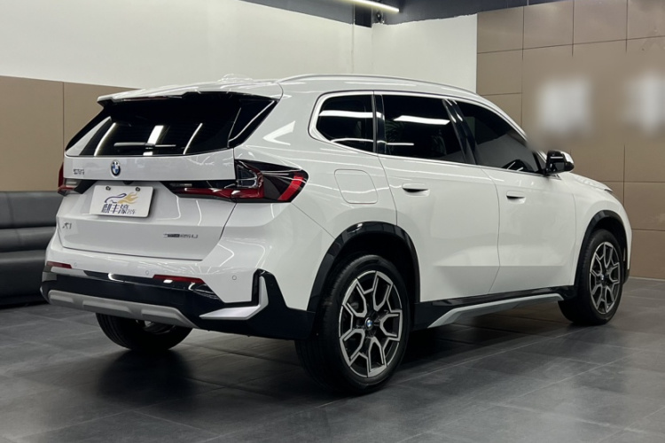 宝马X1 2024款 sDrive25Li X设计套装车身外观6003