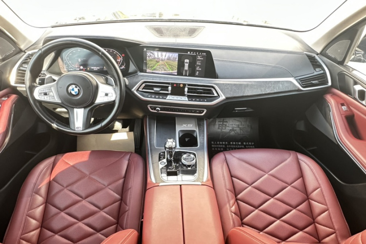 宝马X5 2022款 改款 xDrive 30Li M运动套装中控内饰7002