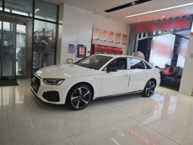 奥迪A4L 2025款 200万辆悦享版 40 TFSI 豪华动感型