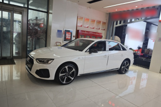 奥迪A4L 2025款 200万辆悦享版 40 TFSI 豪华动感型