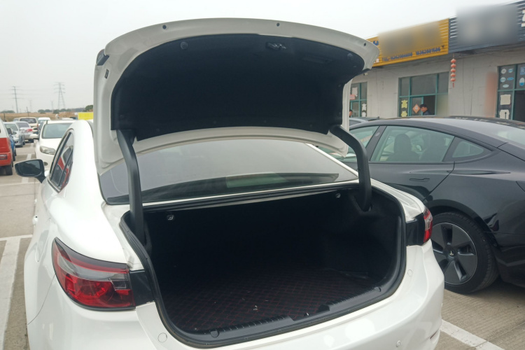 马自达 阿特兹 2020款 2.5L 蓝天运动版局部细节23