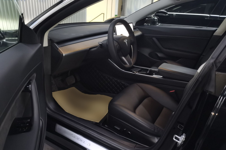 特斯拉 Model 3 2020款 改款 标准续航后驱升级版中控内饰20