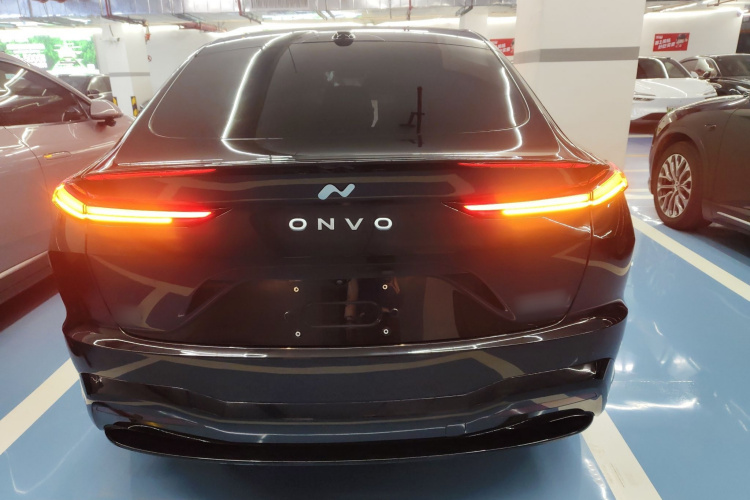 乐道L60 2024款 60kWh 后驱版车身外观6