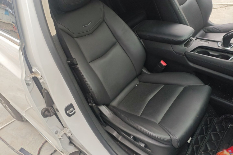 凯迪拉克XT5 2018款 25T 豪华型局部细节41