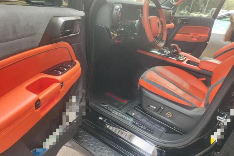 超境汽车 共创坦克300 2023款 2.0T 赛博骑士中控内饰7008