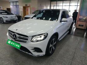 奔驰GLC 2019款 改款 GLC 260 L 4MATIC 豪华型