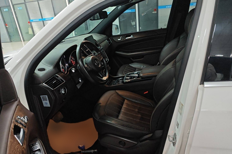 奔驰GLE 2017款 GLE 400 4MATIC局部细节19