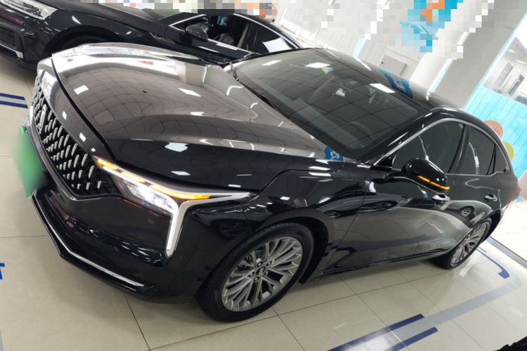 奔腾B70 2025款 龙耀版 1.5T 欢享型车身外观4