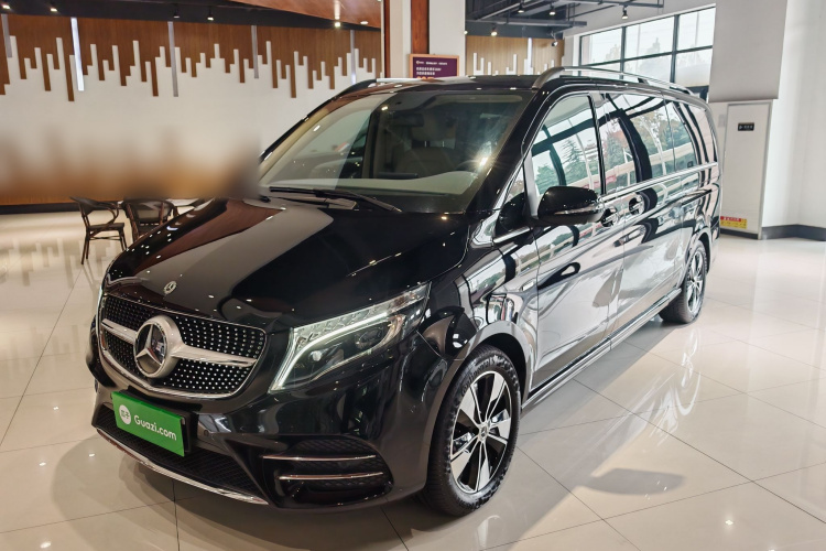 奔驰V级 2020款 V 260 L 长轴距豪华版车身外观1