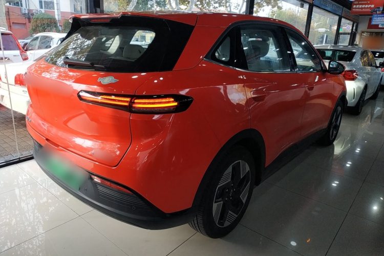 奔腾 悦意03 2025款 565km 臻享版车身外观7