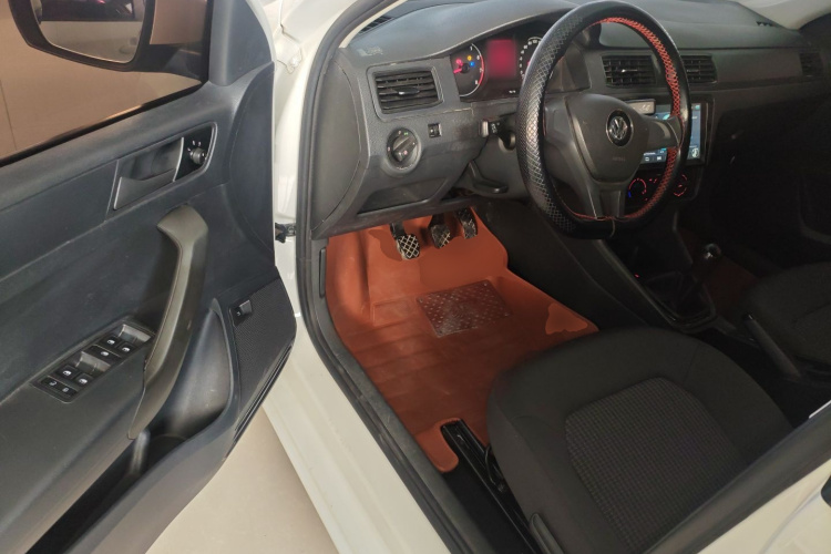 大众 桑塔纳 2018款 1.5L 手动风尚版中控内饰20