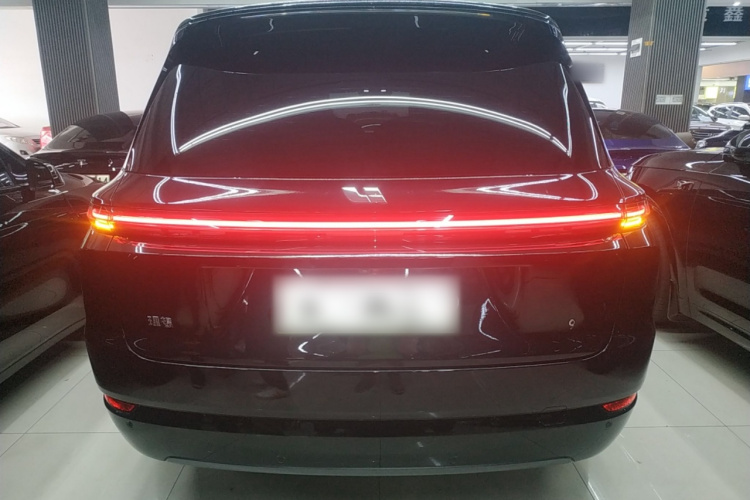 理想汽车 理想L9 2022款 Max车身外观6