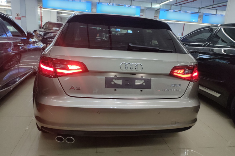 奥迪A3 2016款 Sportback 35 TFSI 风尚型车身外观6004