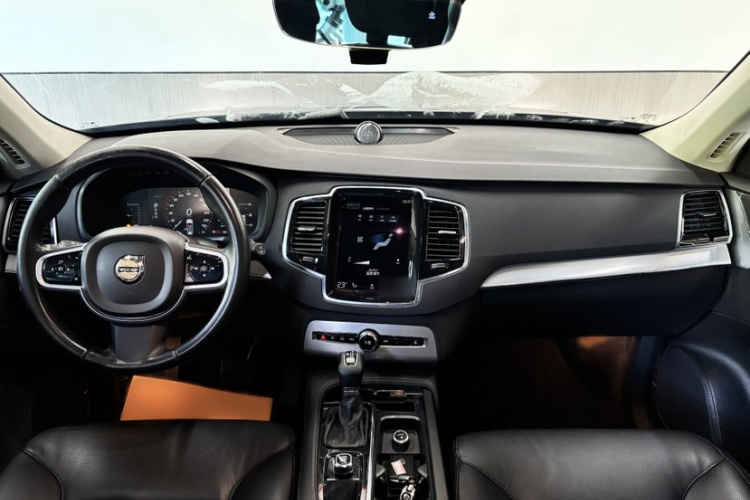 沃尔沃XC90 2018款 T5 智逸版 5座中控内饰7001