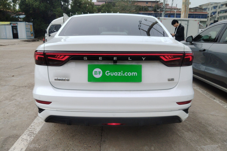 吉利汽车 帝豪 2025款 第4代 1.5L CVT尊贵型车身外观6