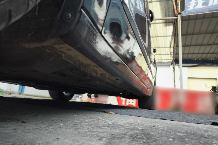 别克 君越 2016款 30H 豪华型局部细节9002