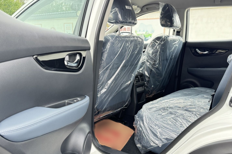 日产 逍客 2025款 荣誉 2.0L CVT XV真心版中控内饰7003