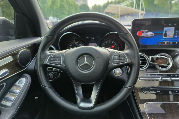 奔驰GLC 2016款 GLC 260 4MATIC 豪华型局部细节13