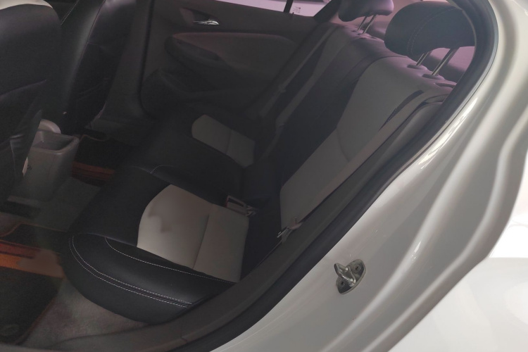 雪佛兰 科鲁兹 2016款 1.5L 自动时尚天窗版中控内饰7004