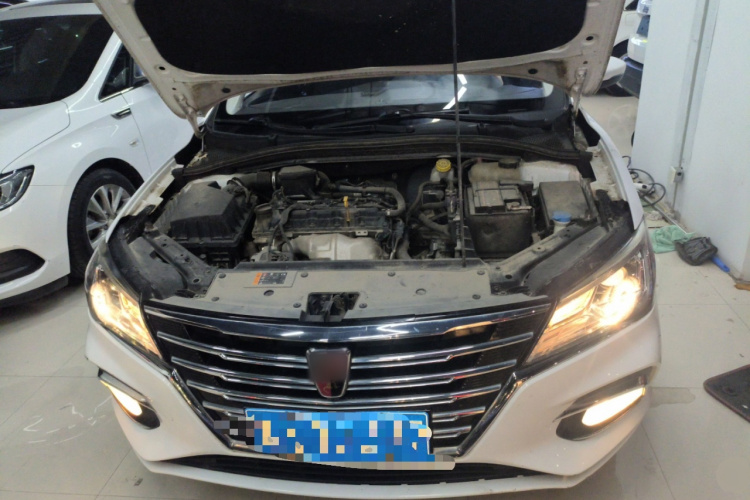 荣威i5 2019款 1.5L 手动4G互联领豪版机舱底盘24