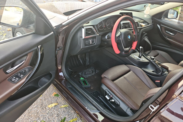 宝马3系 2018款 320Li 时尚型中控内饰20