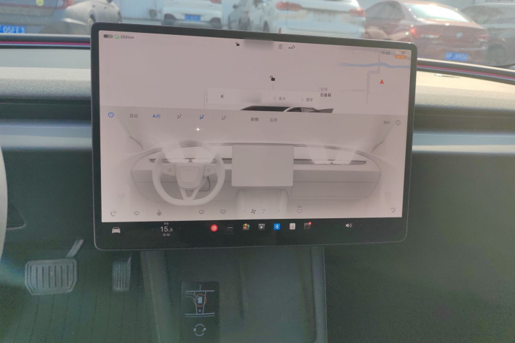 特斯拉 Model 3 2023款 长续航全轮驱动版局部细节16