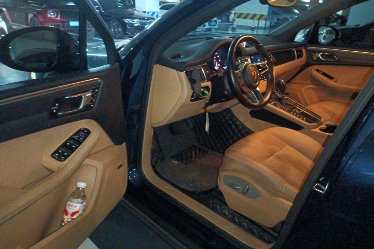 保时捷 2017款  Macan 2.0T中控内饰20