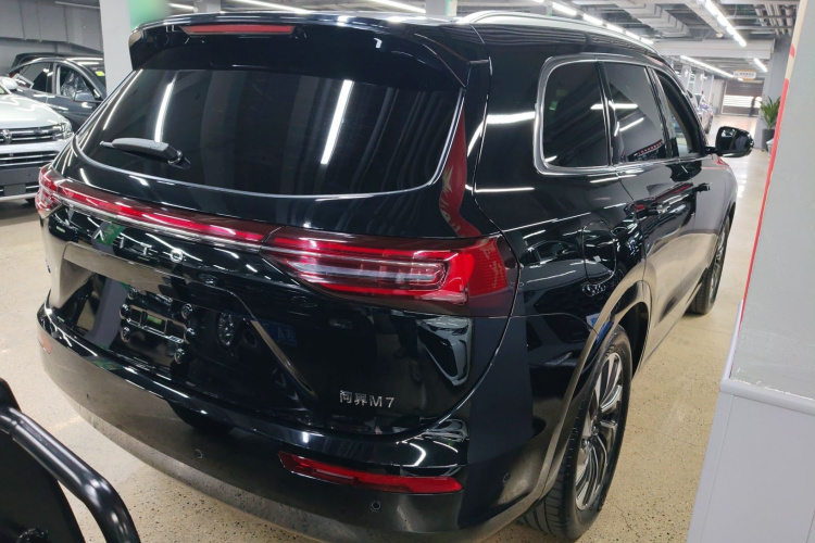 鸿蒙智行 问界M7 2024款 1.5T 后驱Plus版 5座车身外观7