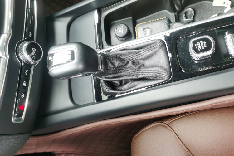 沃尔沃XC60 2019款 T5 四驱智逸版 国V局部细节18