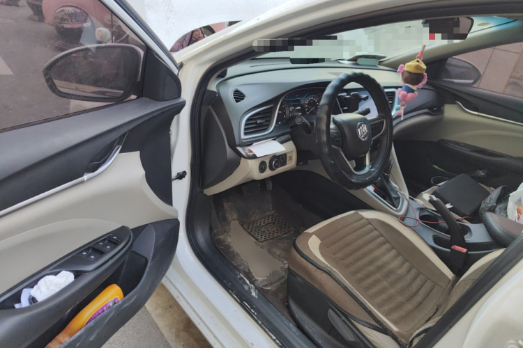 别克 英朗 2018款 15T 双离合精英型 国V中控内饰20