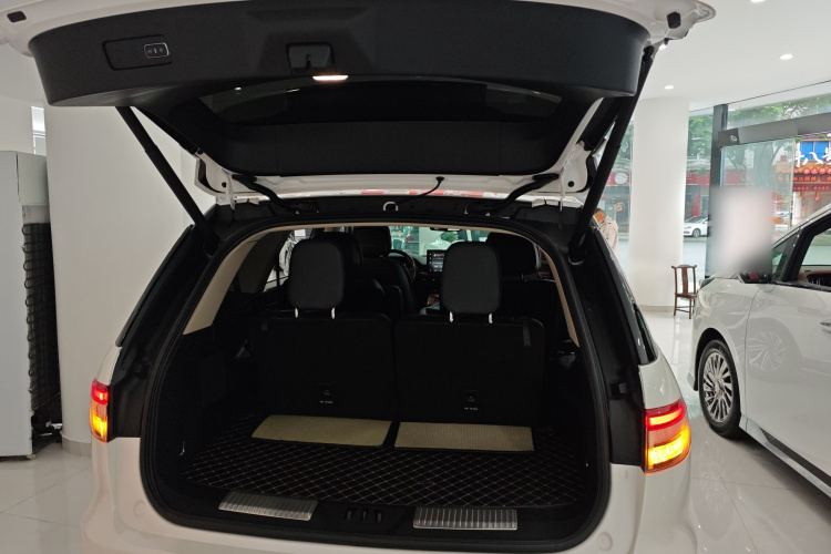 林肯 飞行家 2022款 3.0T V6 四驱尊享版机舱底盘23