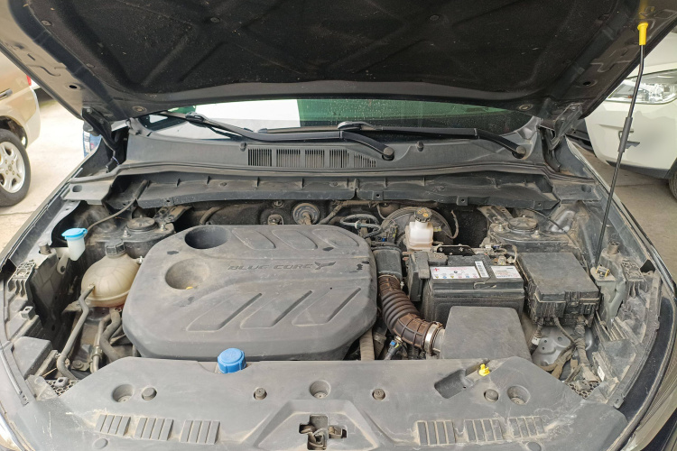 长安欧尚X7 PLUS 2022款 1.5T 蓝鲸版自动尊享型机舱底盘24