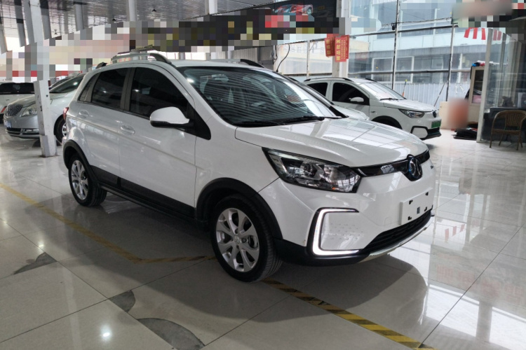 北汽新能源EC5 2019款 新风版车身外观3