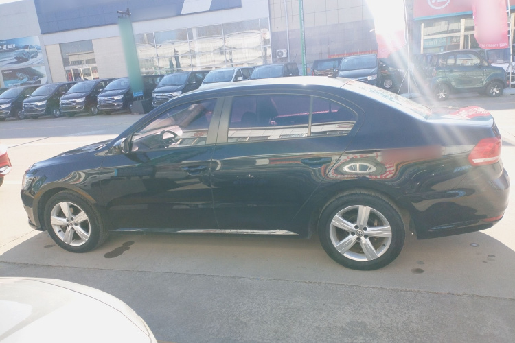 大众 朗逸 2017款 1.6L 自动风尚版车身外观6003