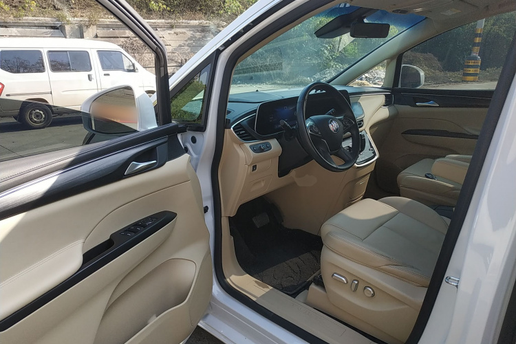 别克GL8 2023款 ES陆尊 尊享型中控内饰20